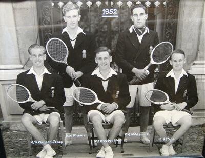 cc01170 1952 tennis.jpg; cc01170; 1952 Tennis team; Photograph
